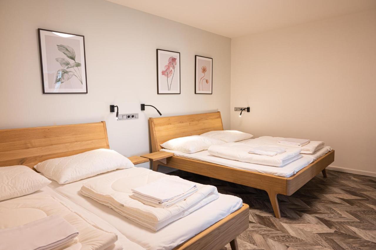 Art Hostel & Apartments Dvur Kralove nad Labem Luaran gambar
