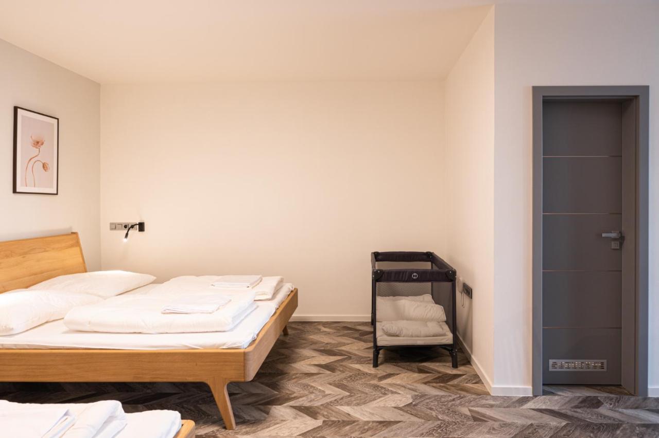 Art Hostel & Apartments Dvur Kralove nad Labem Luaran gambar