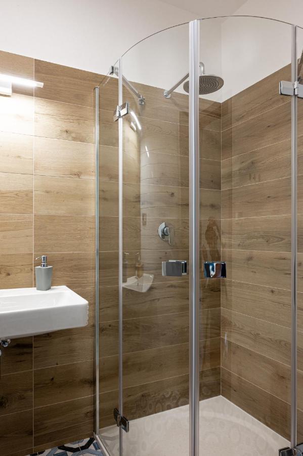 Art Hostel & Apartments Dvur Kralove nad Labem Luaran gambar