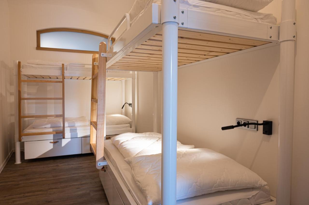 Art Hostel & Apartments Dvur Kralove nad Labem Luaran gambar